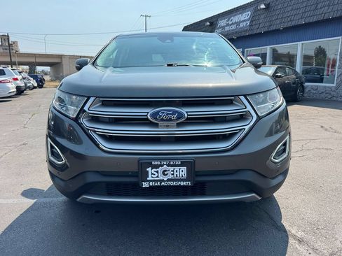 Used 2018 Ford Edge Titanium w/ Equipment Group 302A AWD/4WD image 2
