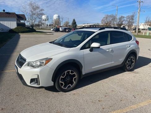 Used 2016 Subaru Crosstrek 2.0i Premium w/ Moonroof Package image 1