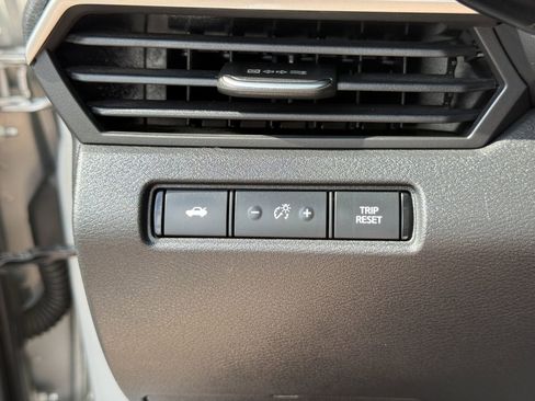 Used 2020 Nissan Altima 2.5 S FWD image 27
