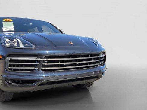Used 2022 Porsche Cayenne Platinum Edition AWD/4WD image 9