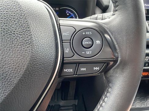 Used 2019 Toyota RAV4 XSE image 25