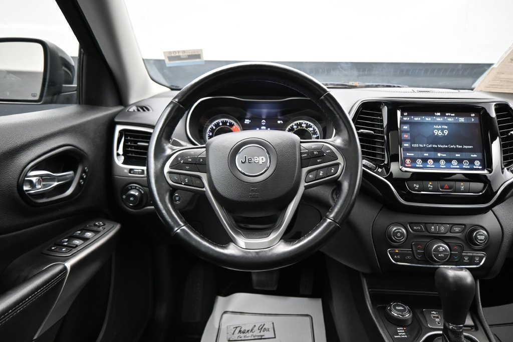 Used 2021 Jeep Cherokee Limited AWD/4WD image 16