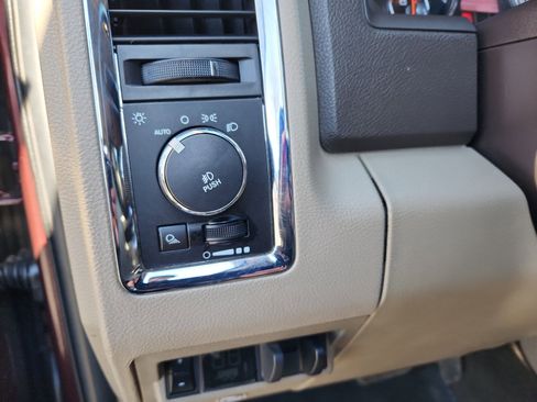 Used 2012 RAM 1500 Laramie image 31