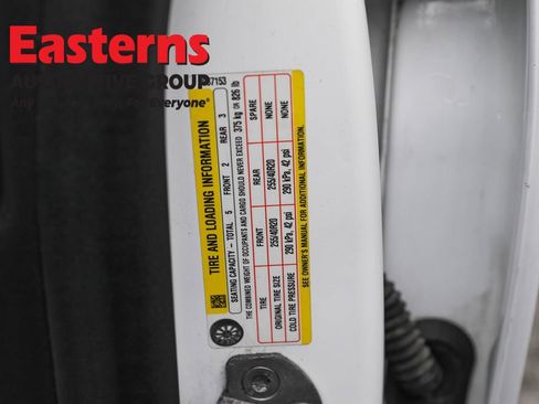 Used 2020 Tesla Model Y Long Range image 31