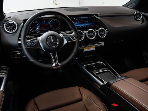 New 2026 Mercedes-Benz GLA 250 4MATIC image 4