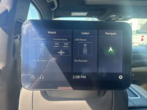 Used 2021 GMC Yukon XL Denali image 15