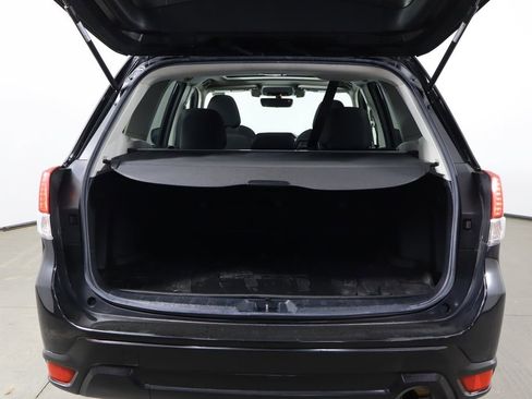 Used 2019 Subaru Forester Premium w/ All-Weather Package image 17