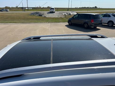 Used 2021 Jeep Cherokee Limited w/ Elite Package image 10