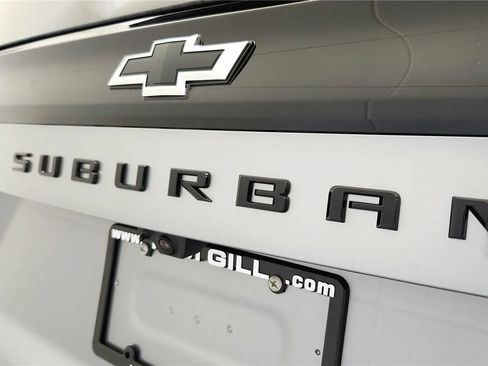 New 2026 Chevrolet Suburban Z71 w/ Comfort Package AWD/4WD image 19
