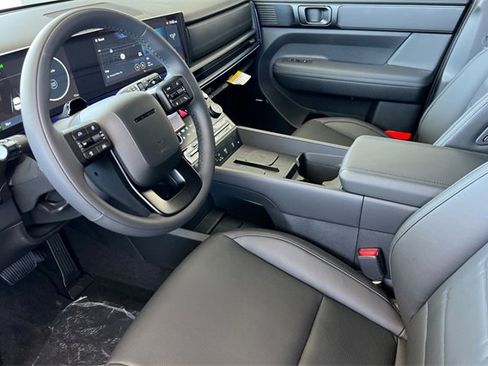 New 2025 Hyundai Santa Fe Calligraphy image 10