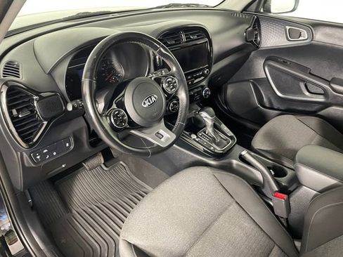 Certified 2021 Kia Soul EX FWD image 3
