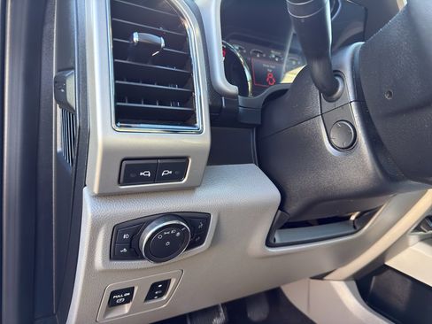 Used 2020 Ford F150 Lariat w/ Equipment Group 502A Luxury image 14