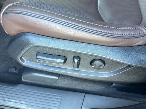 Used 2023 Honda Pilot Elite image 13