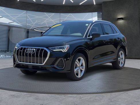 Used 2022 Audi Q3 2.0T Premium Plus AWD/4WD image 2