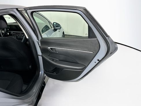 Used 2025 Hyundai Sonata SEL FWD image 31