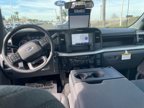 New 2026 Ford F250 XL w/ XL Chrome Package image 22