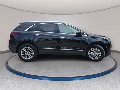 Used 2022 Cadillac XT5 Premium Luxury FWD image 4
