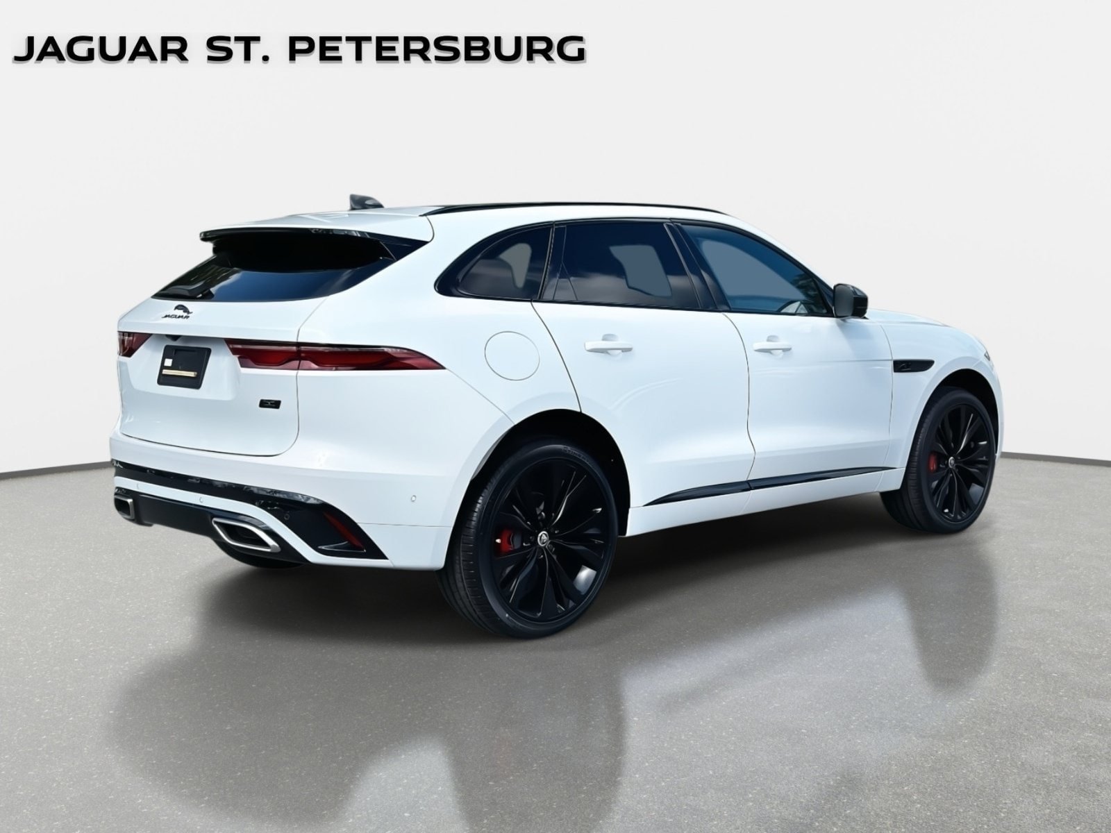 Used 2026 Jaguar F-PACE R-Dynamic S AWD/4WD image 4