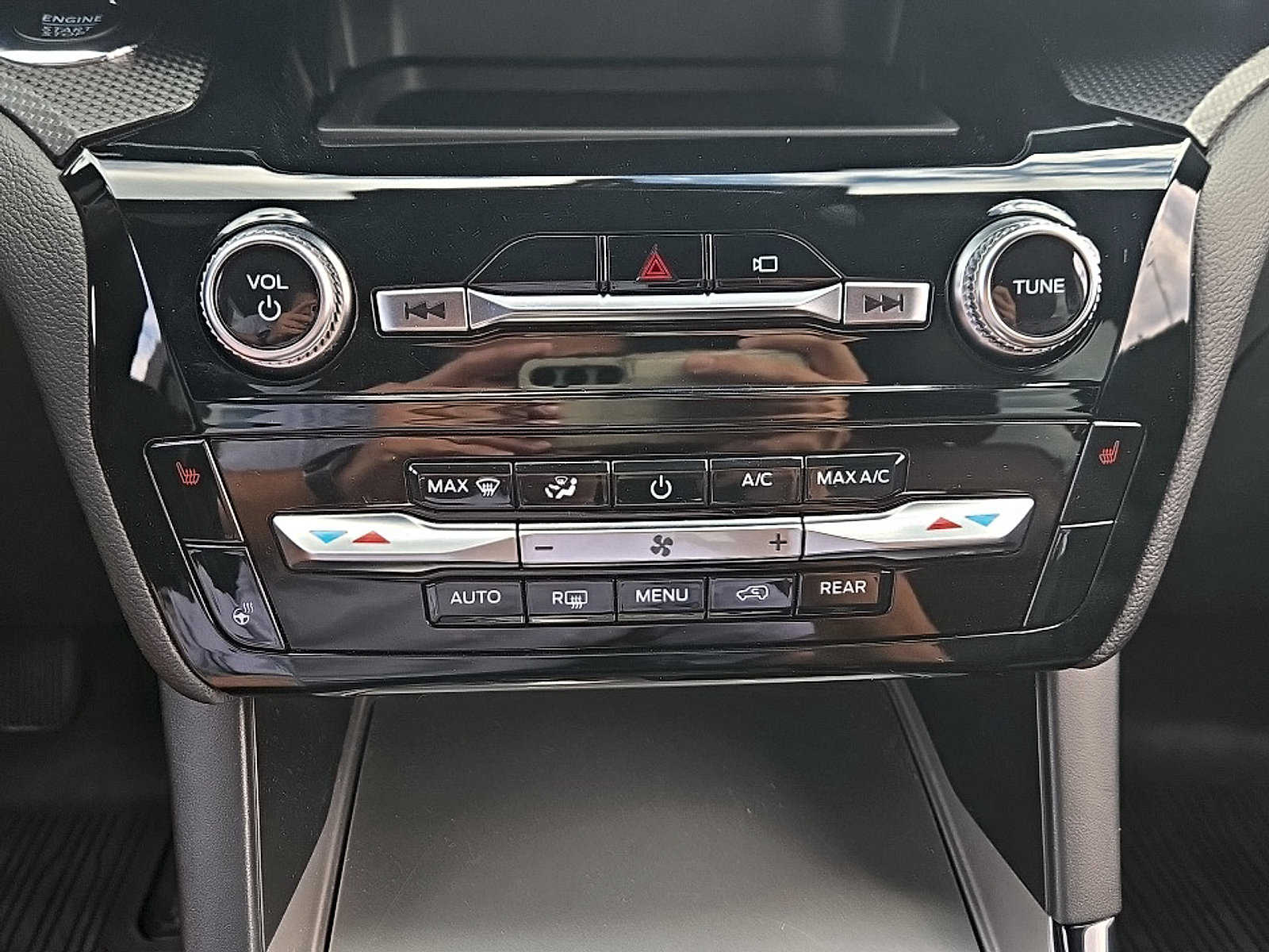 Used 2023 Ford Explorer ST-Line AWD/4WD image 19