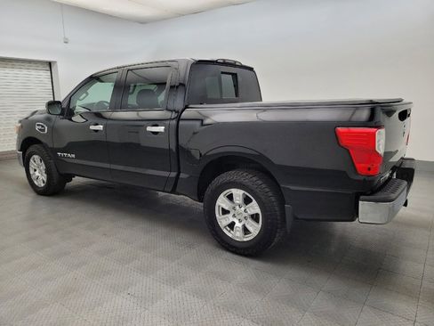Used 2017 Nissan Titan SV RWD image 3