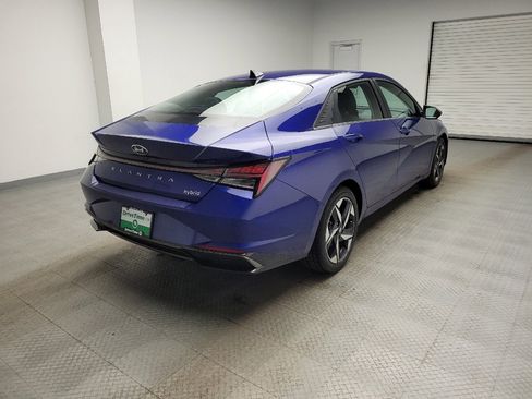 Used 2022 Hyundai Elantra Limited w/ Cargo Package image 9