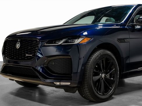Used 2025 Jaguar F-PACE R-Dynamic S image 9