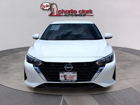 Used 2024 Nissan Sentra S FWD image 8