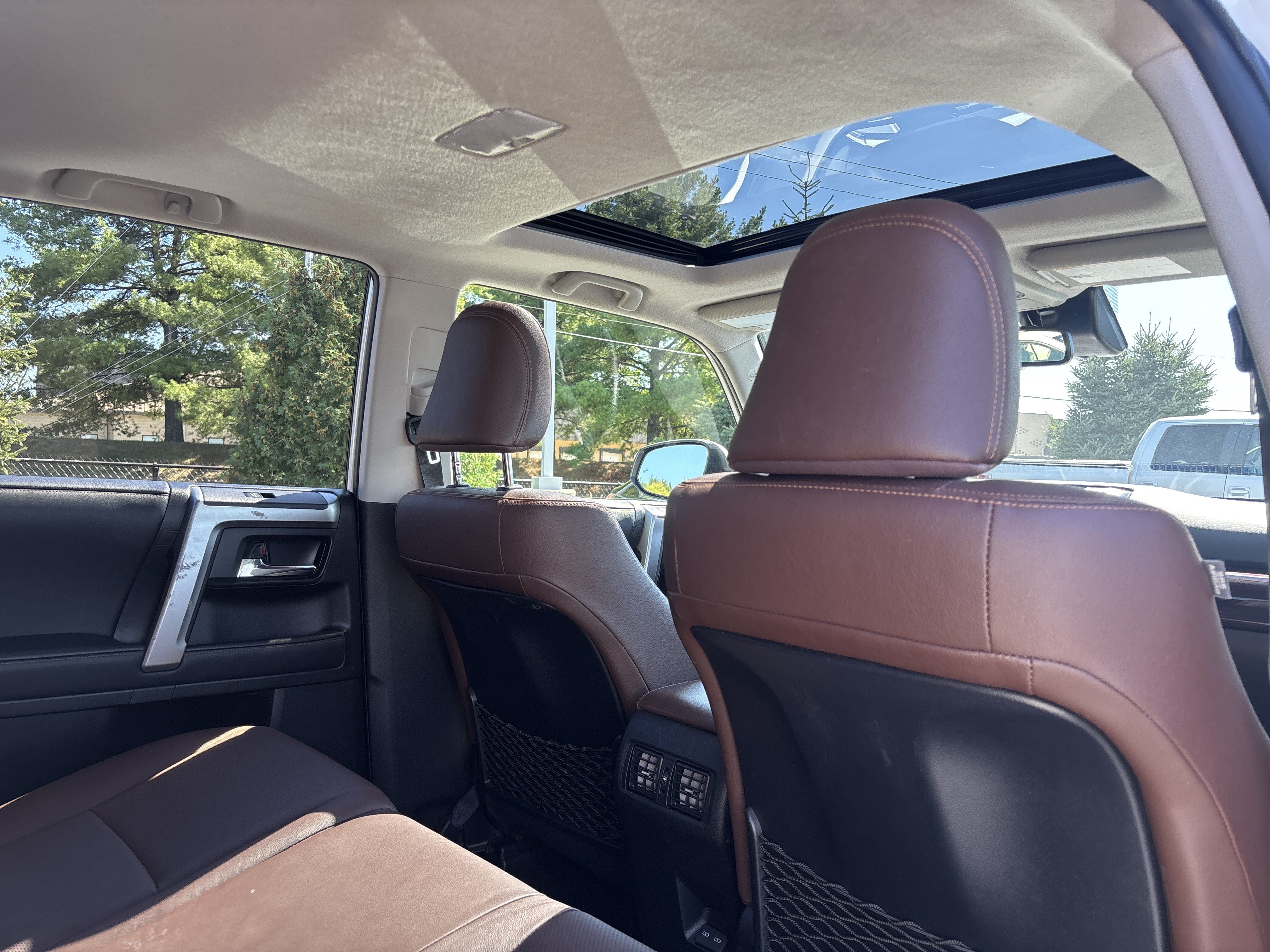 Used 2023 Toyota 4Runner Limited AWD/4WD image 9