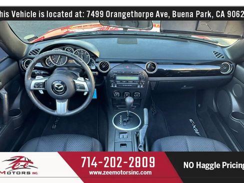 Used 2006 MAZDA MX-5 Miata Touring RWD image 18