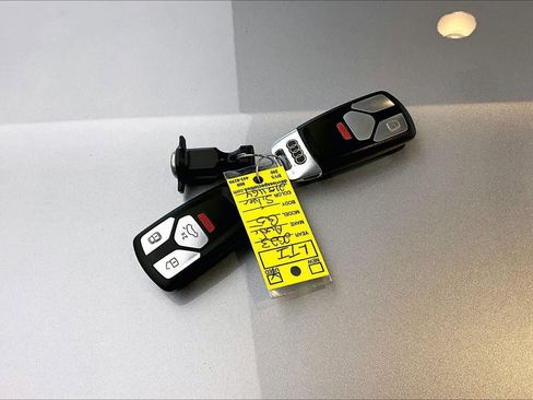 Certified 2023 Audi Q5 2.0T Premium w/ Convenience Package AWD/4WD image 15