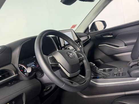 Used 2026 Toyota Highlander XLE AWD/4WD image 22