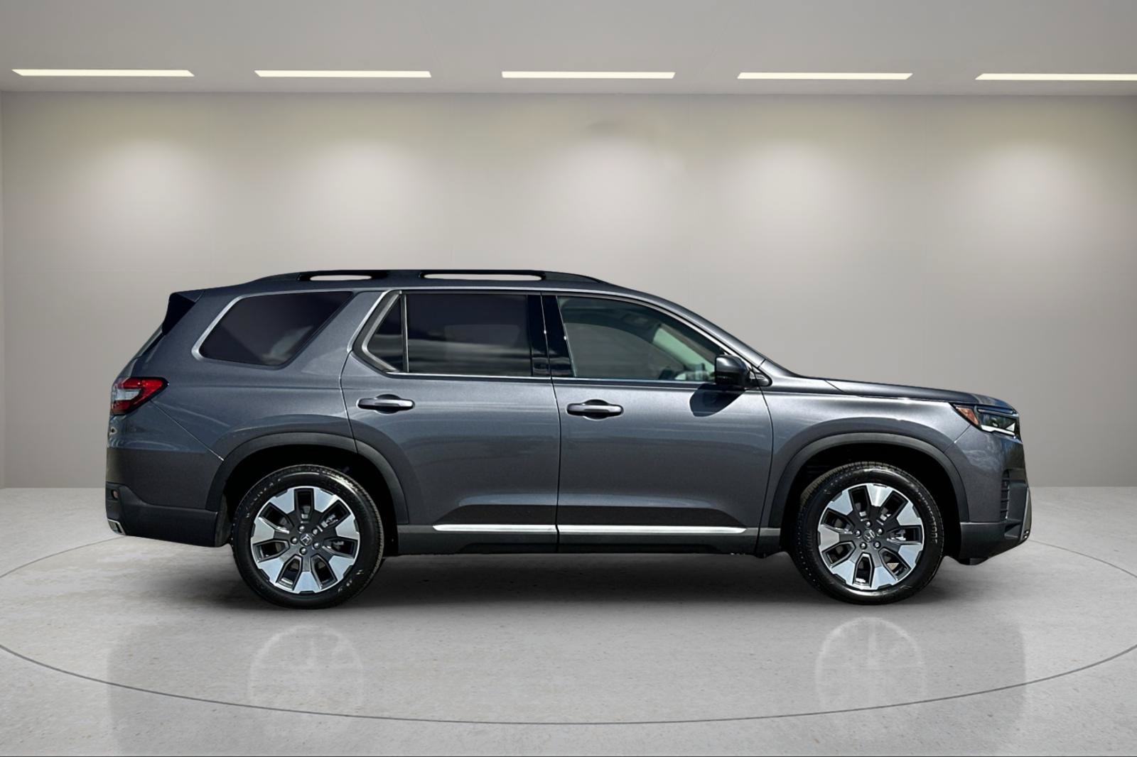 New 2026 Honda Pilot Elite image 2