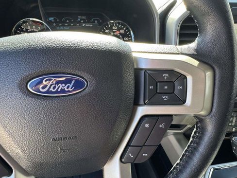 Used 2020 Ford F150 Lariat image 25