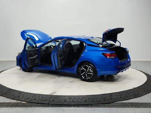 Used 2025 Nissan Sentra SV FWD image 14
