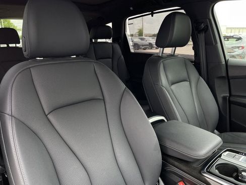 Used 2025 Audi Q7 3.0T Premium Plus AWD/4WD image 21