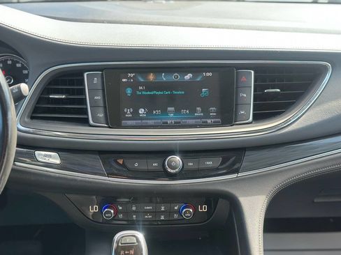 Used 2018 Buick Enclave Premium w/ Experience Buick Package image 17