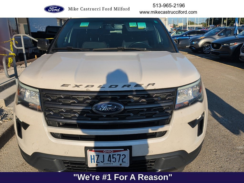 Used 2018 Ford Explorer XLT w/ Equipment Group 202A AWD/4WD image 2