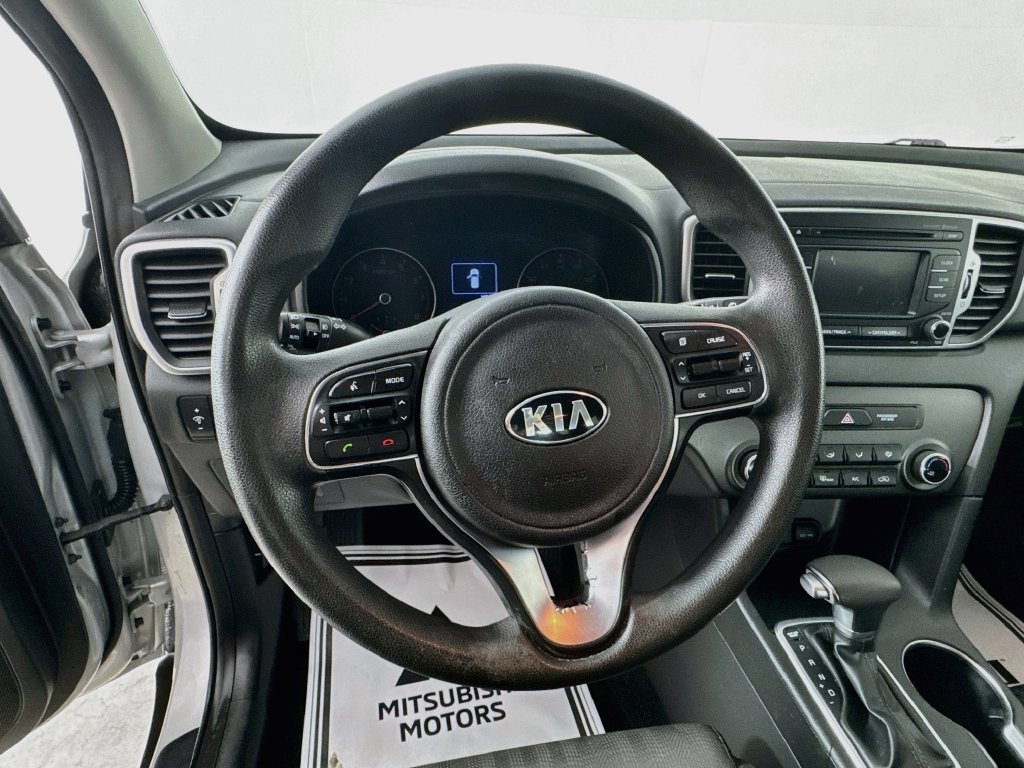 Used 2019 Kia Sportage LX AWD/4WD image 12