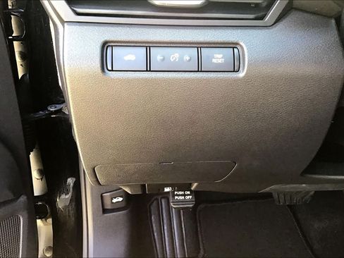Certified 2023 Nissan Altima 2.5 SV FWD image 34