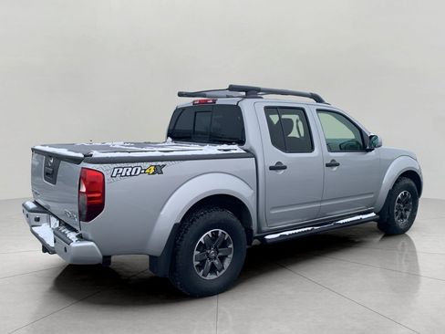 Used 2019 Nissan Frontier PRO-4X image 4