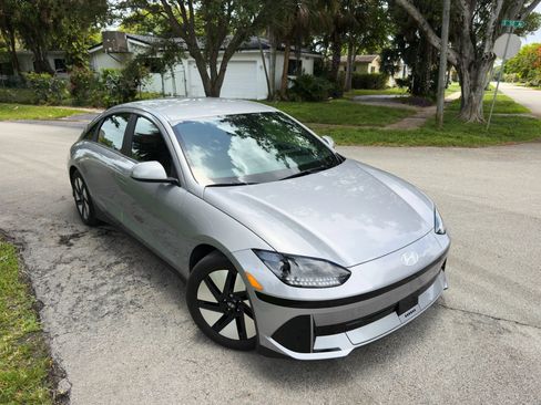 Used 2024 Hyundai Ioniq 6 SE RWD image 20