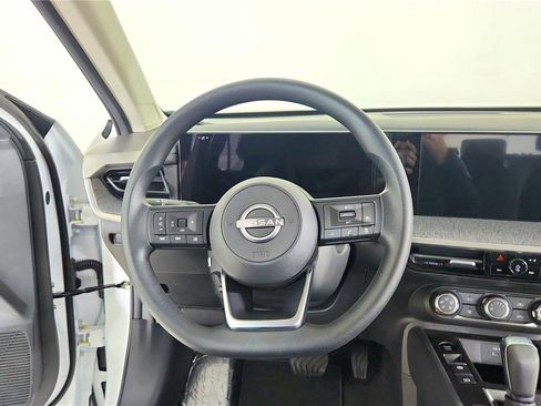 New 2026 Nissan Kicks S image 31