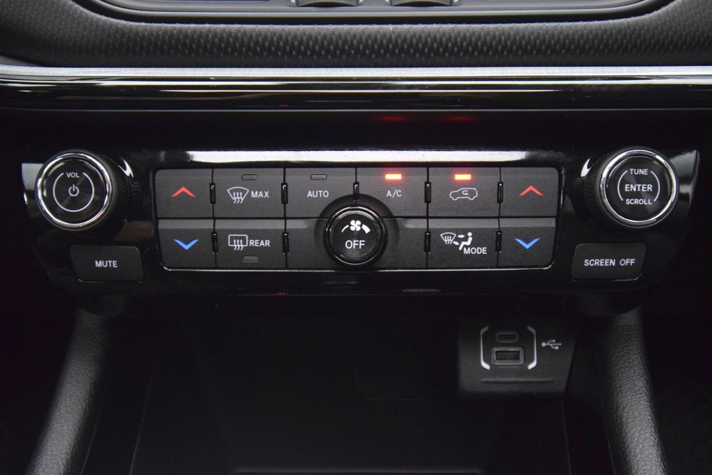 Used 2022 Jeep Compass Trailhawk w/ Trailhawk Elite Group AWD/4WD image 29