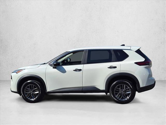 Used 2024 Nissan Rogue S AWD/4WD image 9