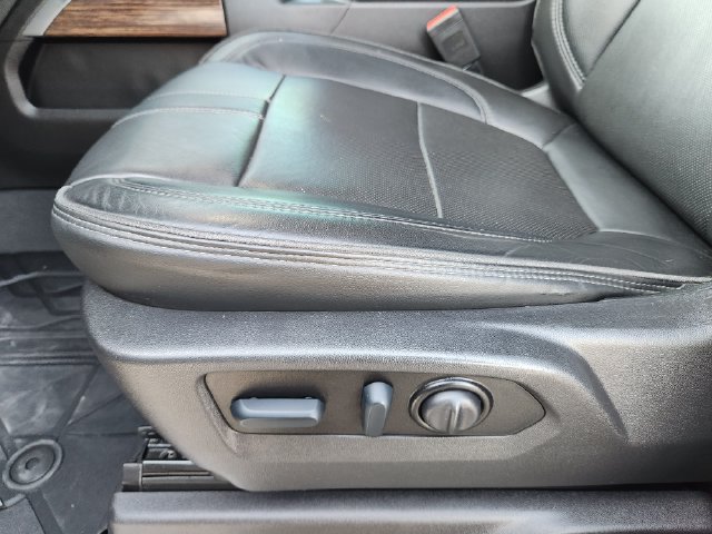 Used 2022 Chevrolet Silverado 3500 High Country AWD/4WD image 26