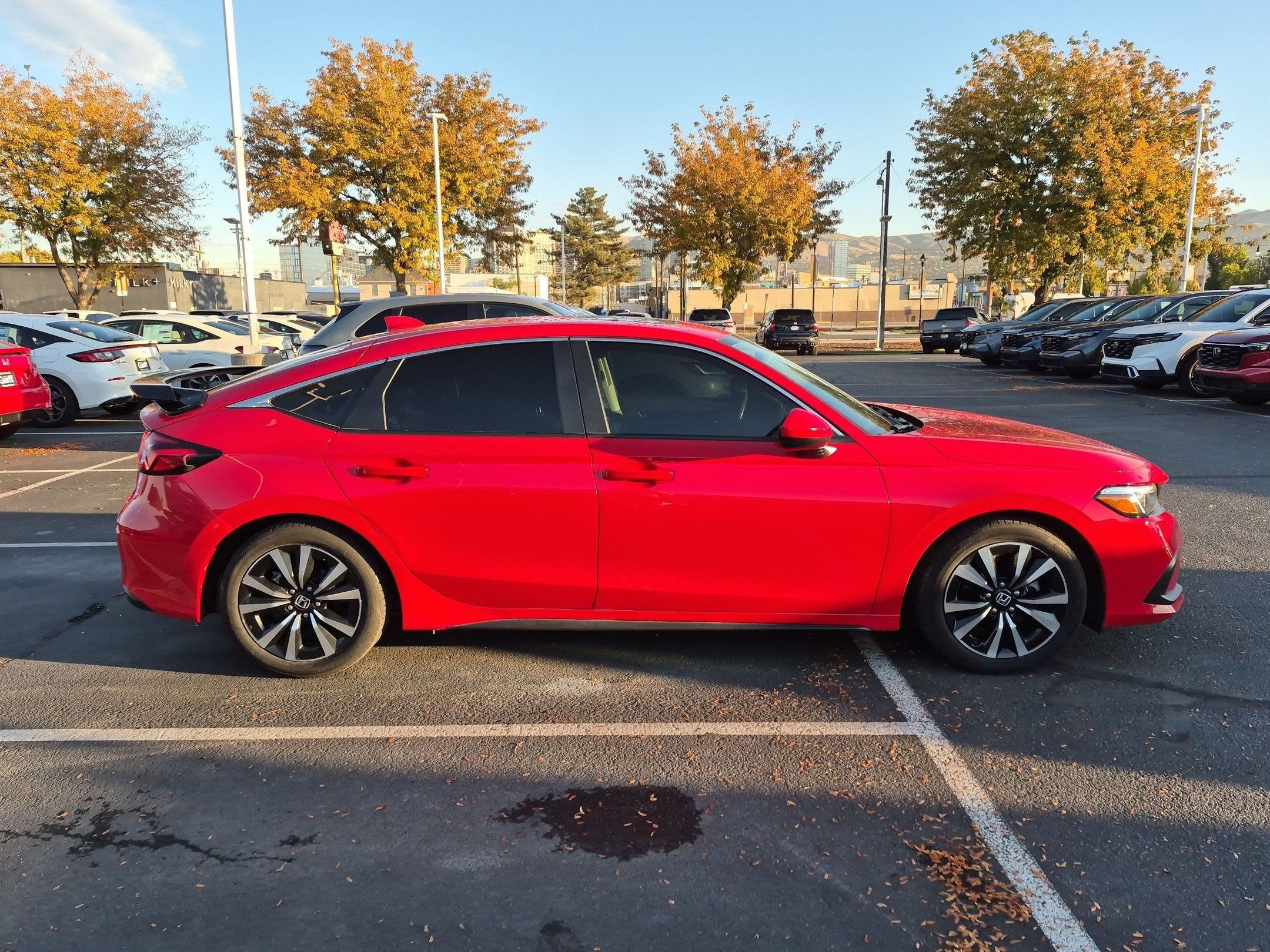 Used 2024 Honda Civic EX-L image 2