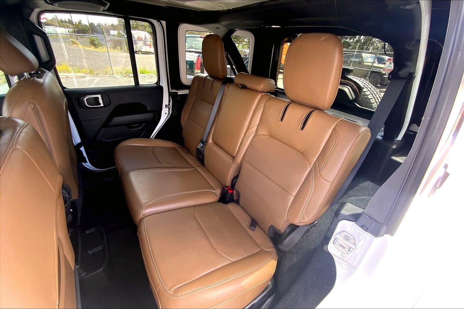 Certified 2023 Jeep Wrangler Unlimited Sahara w/ Cold Weather Group AWD/4WD image 26