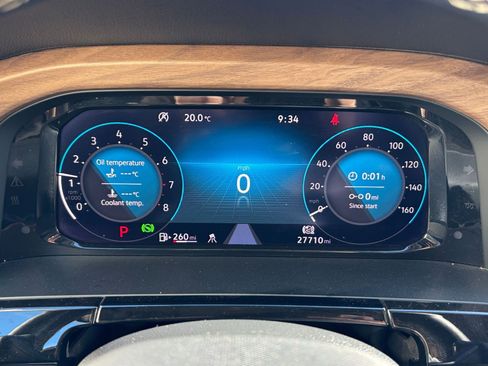 Used 2025 Volkswagen Atlas SE image 41