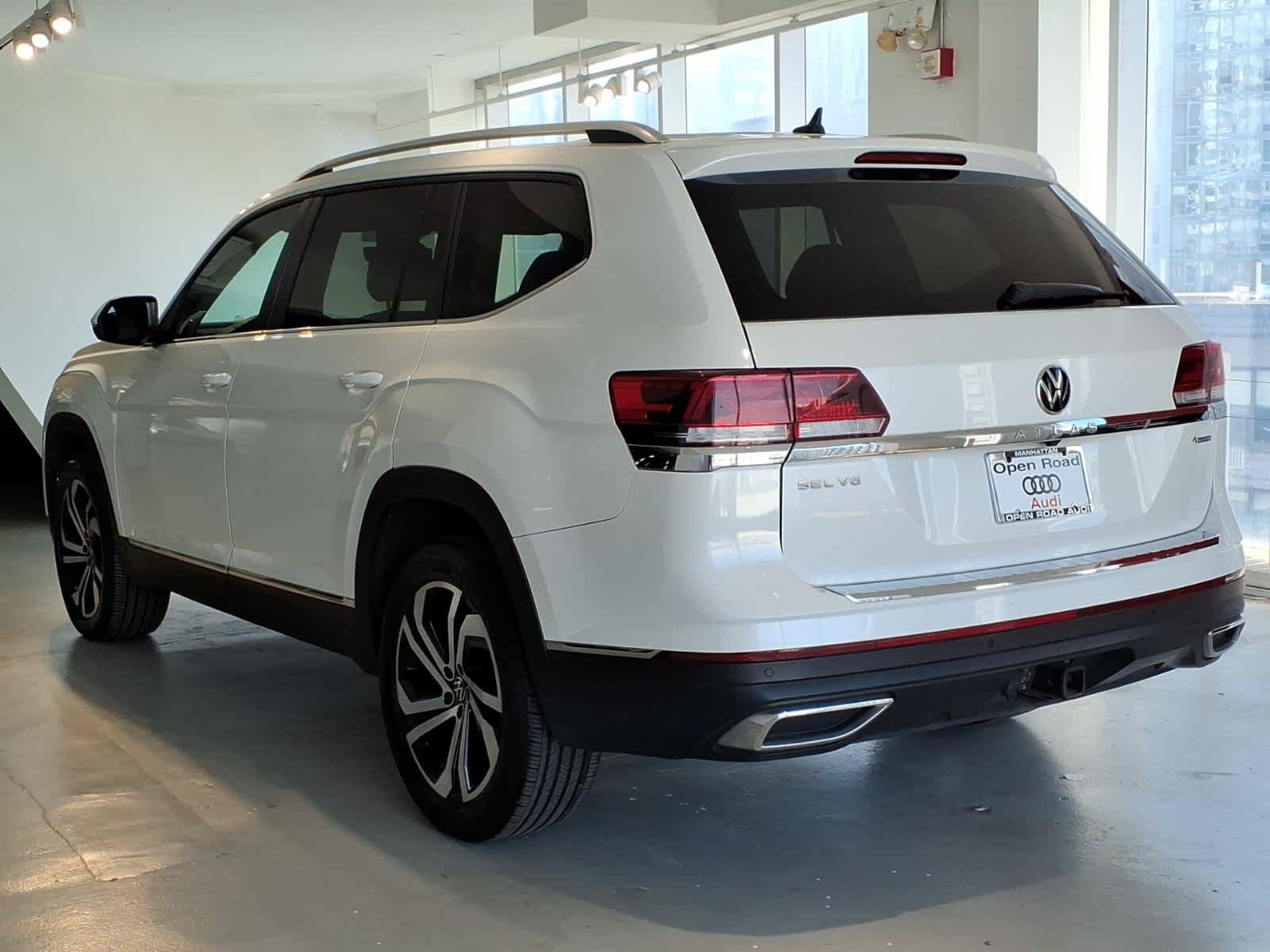 Used 2023 Volkswagen Atlas SEL AWD/4WD image 6
