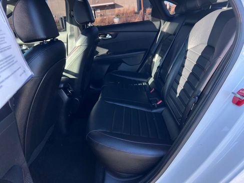 Used 2023 Kia Forte GT w/ GT2 Package image 11